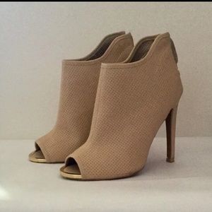 NEW!! Qupid heels size 7